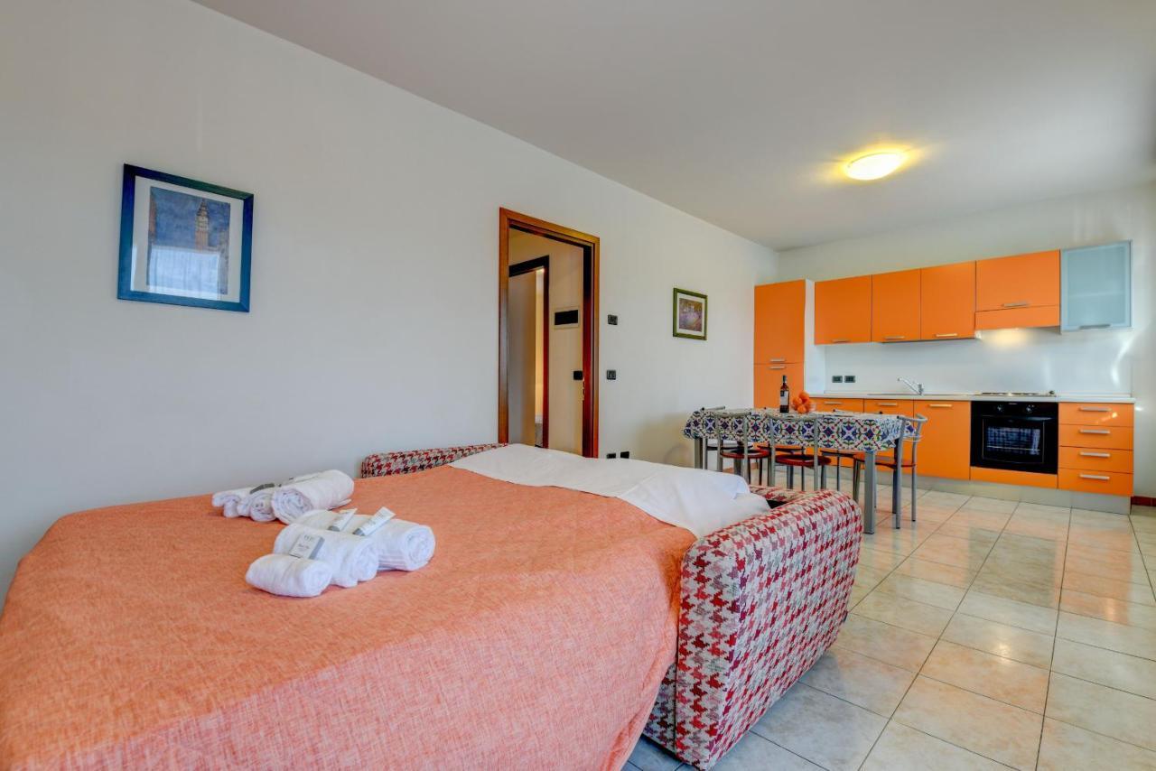 Residence Meridiana Песк'єра-дель-Гарда Екстер'єр фото