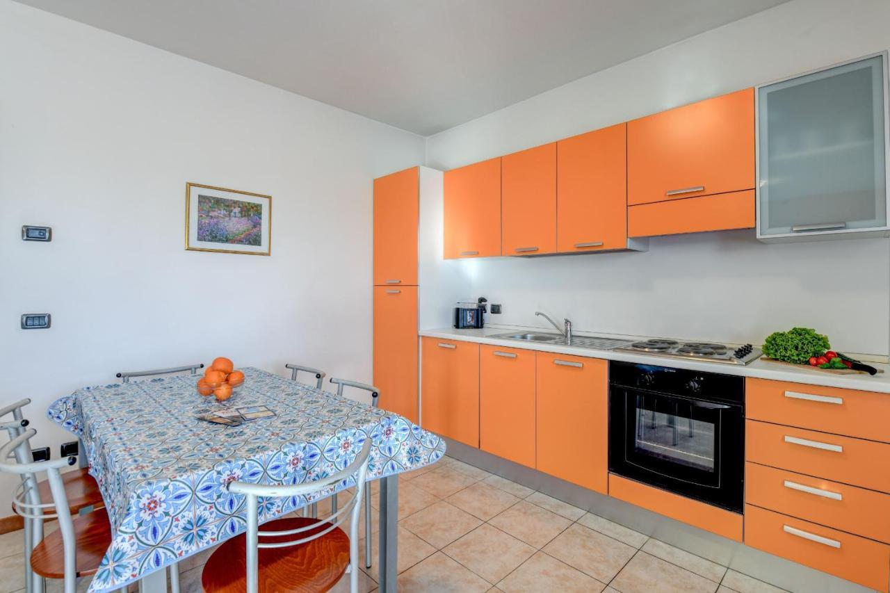 Residence Meridiana Песк'єра-дель-Гарда Екстер'єр фото