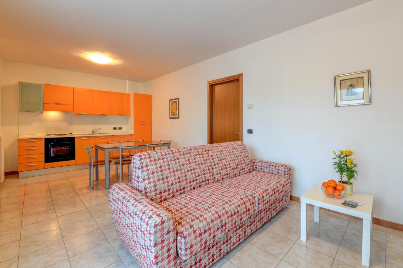 Residence Meridiana Песк'єра-дель-Гарда Екстер'єр фото