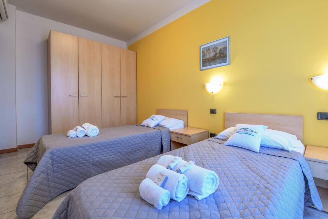 Residence Meridiana Песк'єра-дель-Гарда Екстер'єр фото