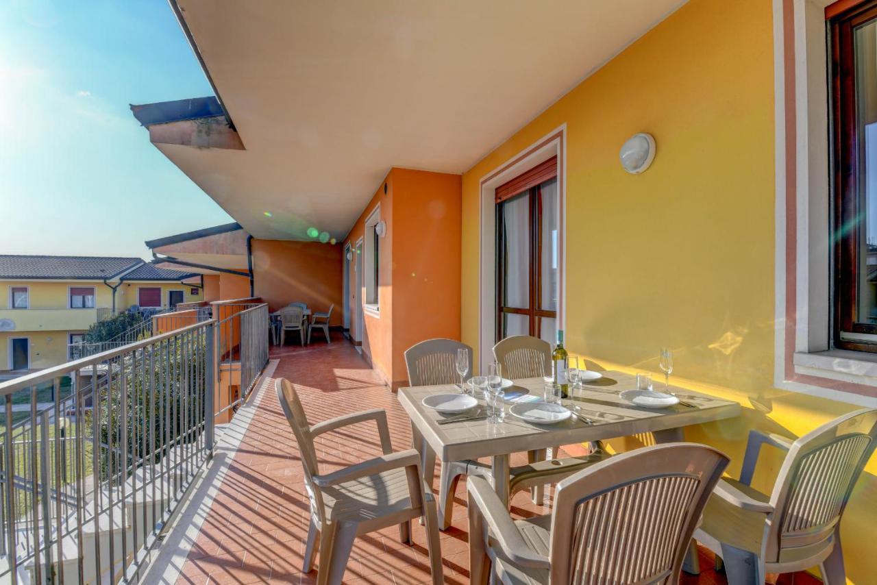 Residence Meridiana Песк'єра-дель-Гарда Екстер'єр фото